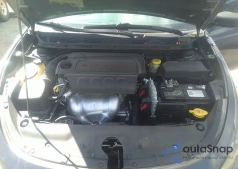 2015 Dodge Dart Sxt z USA, uszkodzony, nr VIN 1C3CDFBBXFD314831